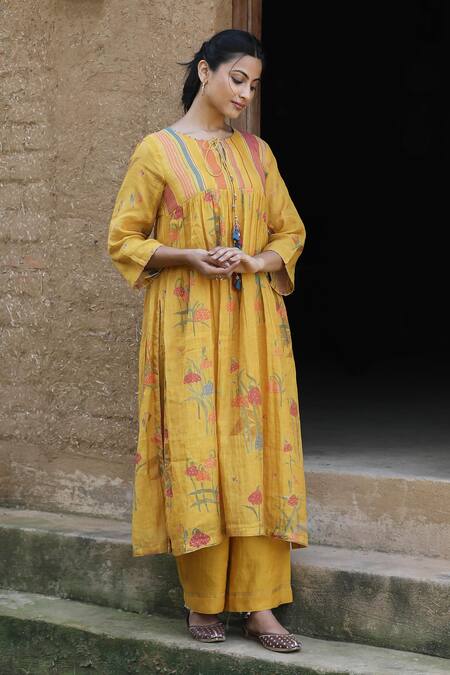 Shop_Label Kinjal Modi_Yellow Chanderi Round Neck Floral Bloom Print Gathered Tunic With Pant _Online_at_Aza_Fashions