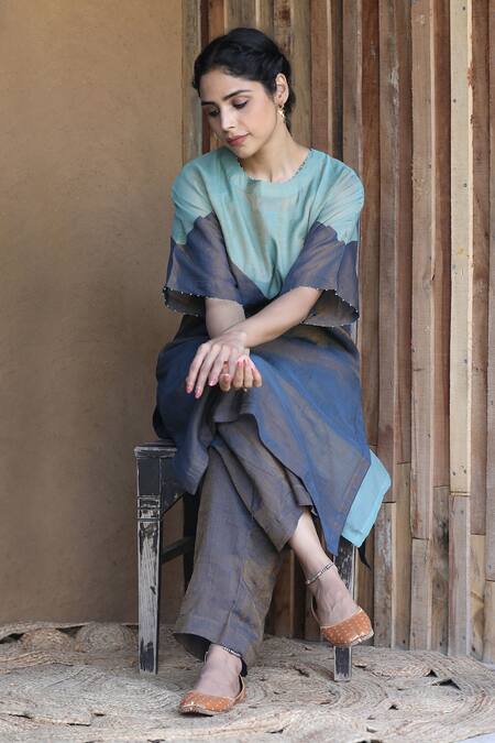 Buy Label Kinjal Modi Blue Chanderi Beads Round Neck Color Block Tunic With Pant Online at Aza Fashions Buy_Label Kinjal Modi_Blue Chanderi Beads Round Neck Color Block Tunic With Pant _Online_at_Aza_Fashions