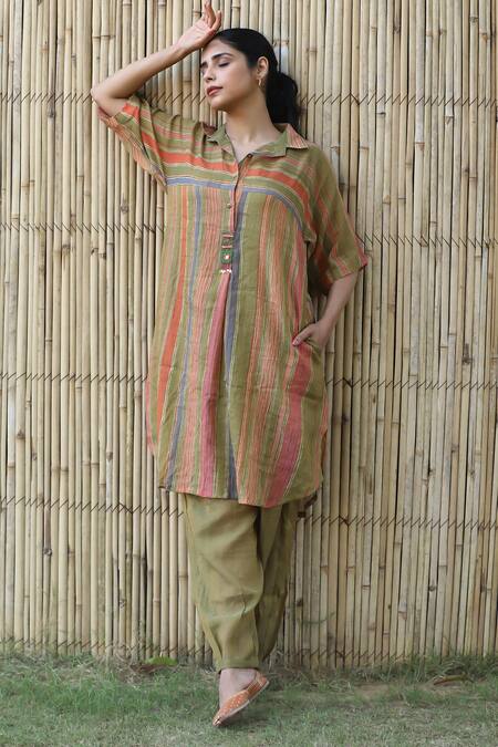 Label Kinjal Modi_Green Chanderi, Tissue Beads Collared Stripe Pattern Straight Tunic With Pant _at_Aza_Fashions
