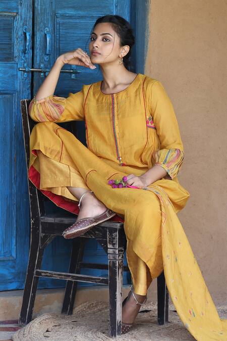 Buy_Label Kinjal Modi_Yellow Chanderi, Tissue Tassels, Mirrors, Placement Straight Kurta Pant Set _Online_at_Aza_Fashions