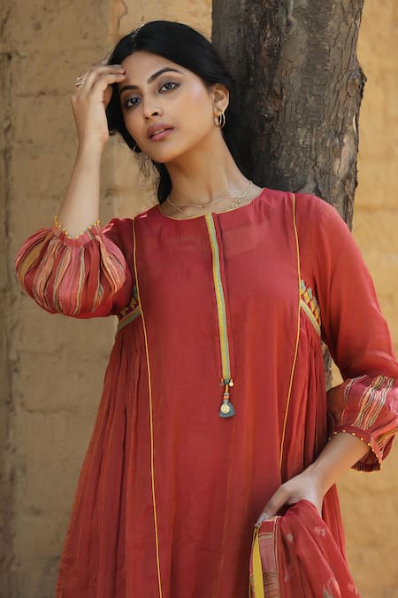 Buy_Label Kinjal Modi_Red Chanderi, Tissue Embroidery, Mirrors, Straight Placement Kurta Pant Set _Online_at_Aza_Fashions