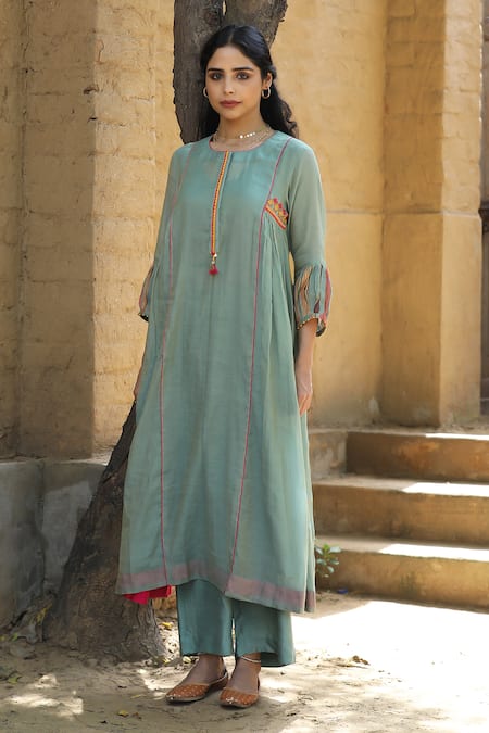 Label Kinjal Modi Straight Gathered Kurta Pant Set 