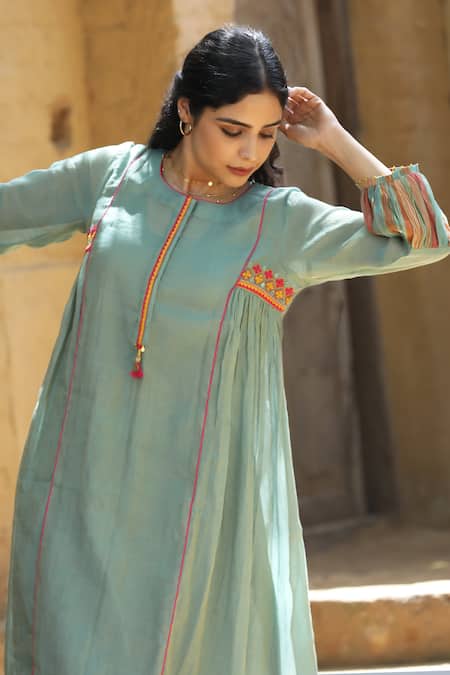 Buy_Label Kinjal Modi_Blue Chanderi, Tissue Tassels, Mirrors, Straight Gathered Kurta Pant Set 