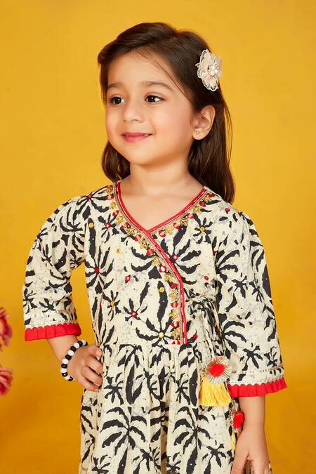 Buy_Maaikid_Black Cotton Tassels, Embroidery Leaf Print Tiered Kurta With Sharara 