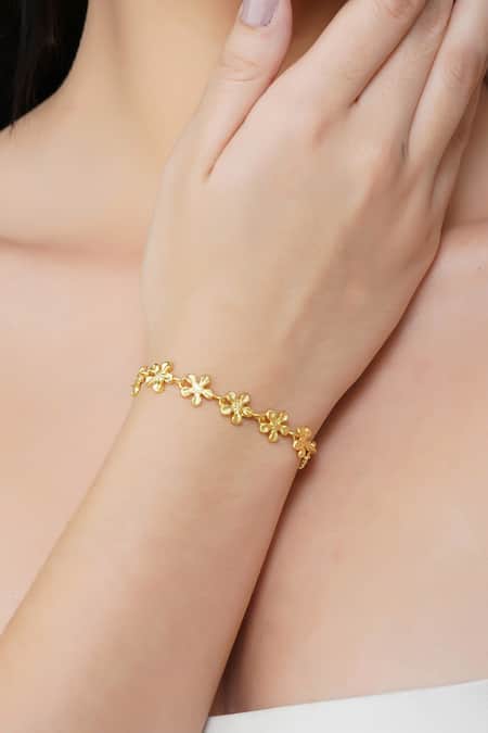 Zariin Gold Plated Flowers Of Hope Carved Bracelet 