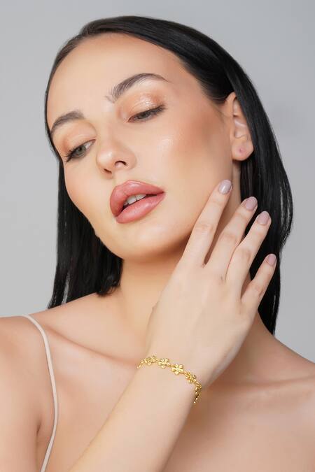 Buy_ZARIIN_Gold Plated Flowers Of Hope Carved Bracelet _Online_at_Aza_Fashions