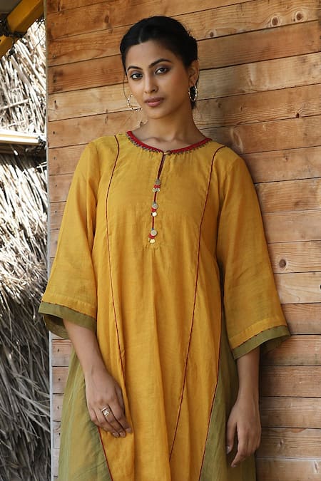 Label Kinjal Modi_Yellow Chanderi Beads Round Neck Dual Tone Tunic With Pant _Online_at_Aza_Fashions