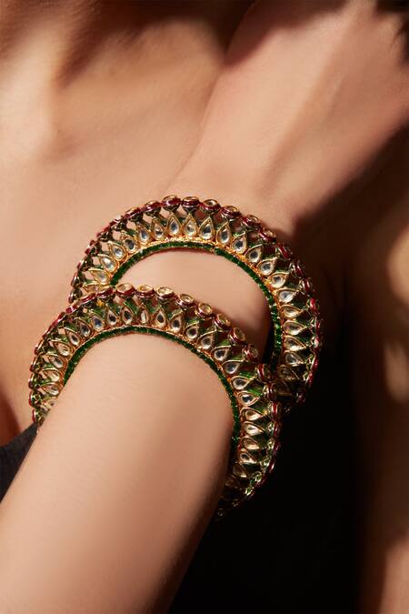 Buy_Vivinia By Vidhi Mehra_Gold Plated Metallic Thread, Stones Meenakari Kundan Studded Bangle - Set Of 2 _Online_at_Aza_Fashions