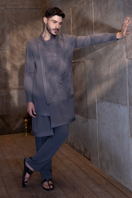 AMIT ARORA Thread Embroidered Asymmetrical Kurta With Aligadhi 