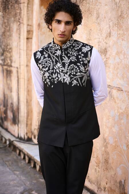 Buy Dash And Dot Black Viscose, Polyester Embroidery Bandi With Straight Pant Buy_Dash And Dot_Black Viscose, Polyester Embroidery Bandi With Straight Pant