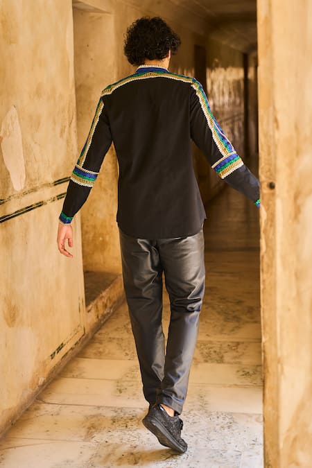 Dash And Dot Thread Embroidered Full Sleeve Shirt 