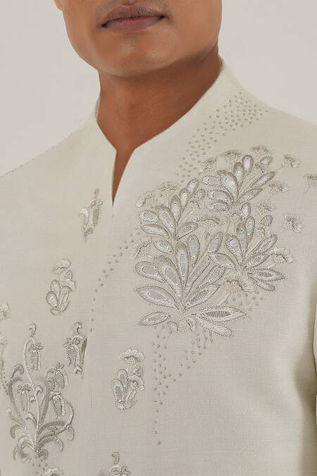 Shop Dhruv Vaish Ivory Silk Embroidery Floral Zari Sherwani Online at Aza Fashions Shop_Dhruv Vaish_Ivory Silk Embroidery Floral Zari Sherwani_Online_at_Aza_Fashions