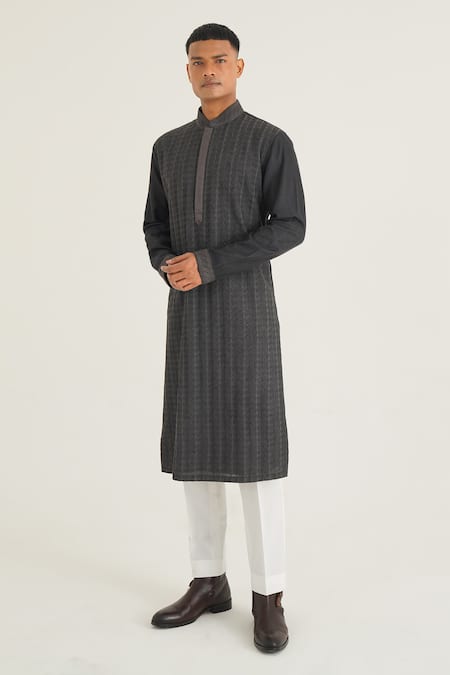 Dhruv Vaish Embroidered Kurta With Solid Pant 