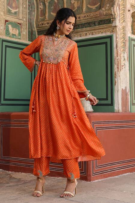 Label Niti Bothra_Orange Silk Embroidery Asymmetric Gathered Floret Butti Print Kurta With Pant _at_Aza_Fashions