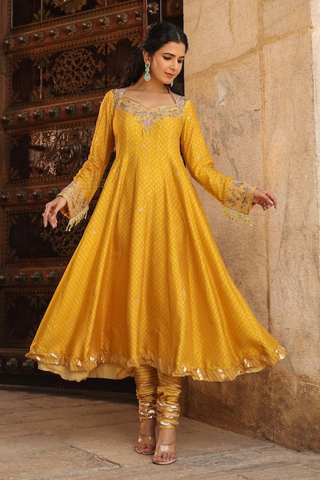Buy_Label Niti Bothra_Yellow Silk, Organza, Cotton Embroidery Flower Butti Print Anarkali Churidar Set _Online_at_Aza_Fashions