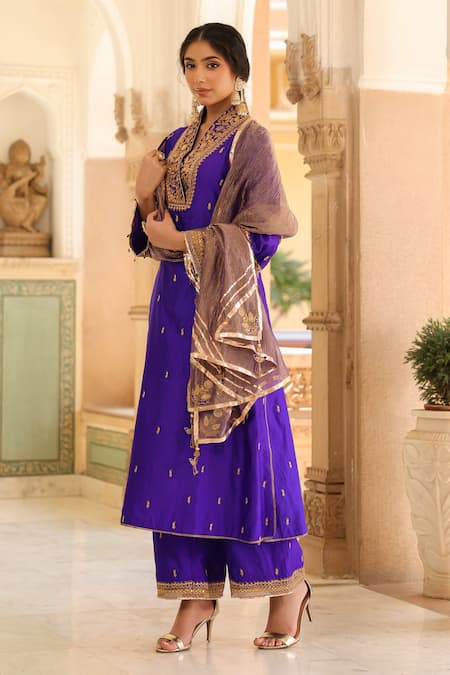 Buy_Label Niti Bothra_Blue Silk Embroidery Collared Butti Straight Kurta With Palazzo 