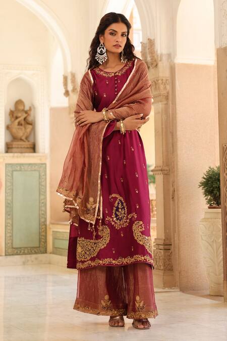 Shop_Label Niti Bothra_Pink Tissue Embroidery, Lace Round Neck Riwayat Paisley Applique Kurta Pant Set _Online_at_Aza_Fashions