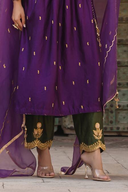 Buy Label Niti Bothra Purple Silk Zari, Embroidery V-neck Anarkali And Pant Set Buy_Label Niti Bothra_Purple Silk Zari, Embroidery V-neck Anarkali And Pant Set
