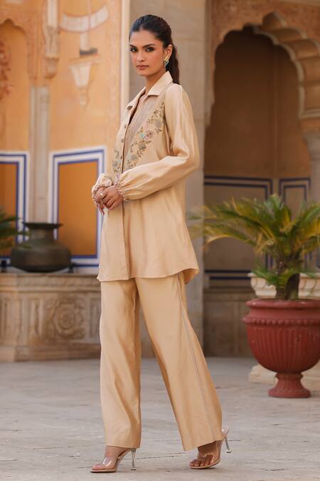 Buy_Label Niti Bothra_Ivory Pure Cotton, Silk Embroidery Collared Pintucked Shirt And Pant Set _Online_at_Aza_Fashions