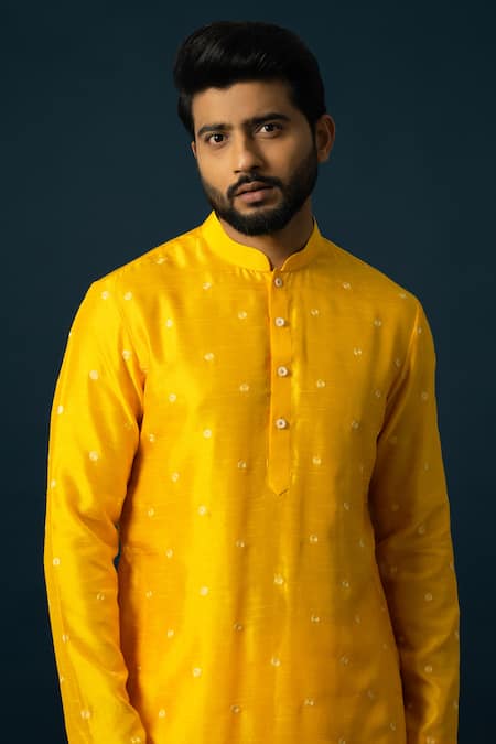 Buy_Yoseba_Yellow Bamboo, Cotton Embroidery Amber Spiral Motif Kurta With Pyjama 