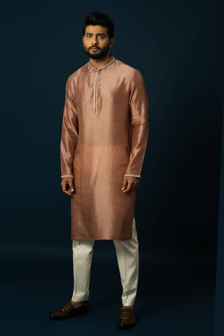 YOSEBA Sienna French knot Embroidered Kurta With Pyjama 