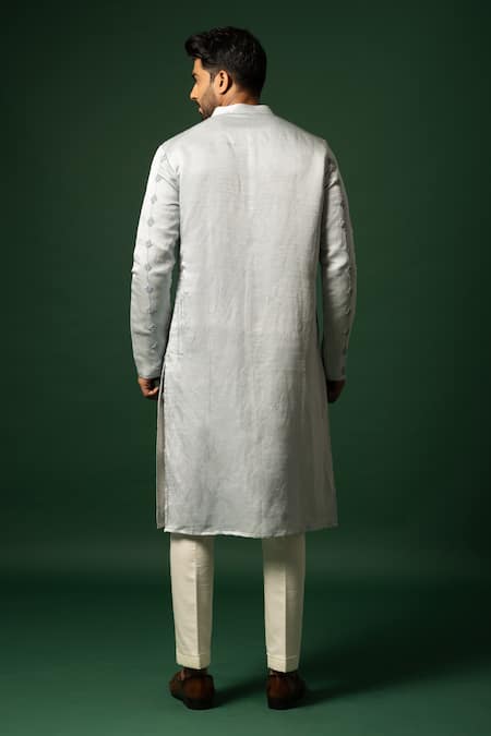 Yoseba Geometric Pattern Embroidered Kurta With Pyjama 