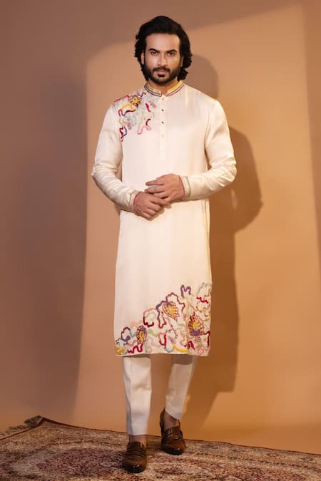 YOSEBA Magical Mesh Embroidered Kurta & Pant Set 