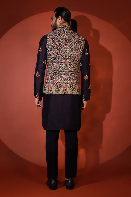 Yoseba Foliage Motif Embroidered Bundi Kurta Set 