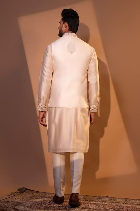 Yoseba Pink Chanderi Silk, Cotton Embroidery Bundi Kurta Set Online at Aza Fashions Yoseba_Pink Chanderi Silk, Cotton Embroidery Bundi Kurta Set _Online_at_Aza_Fashions