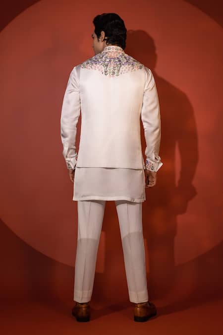 Yoseba Floral Embroidered Bundi Kurta Set 