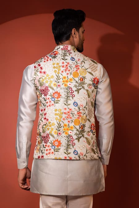 Shop_Yoseba_Green Chanderi, Cotton Embroidery Floral Thread Bundi Kurta Set _at_Aza_Fashions