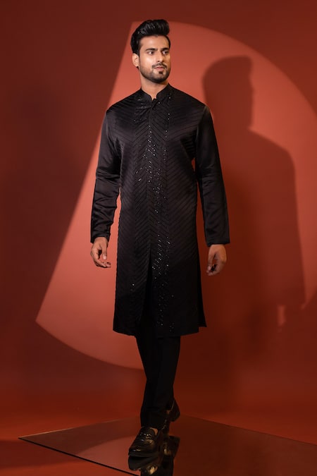 YOSEBA Cutdana Embroidered Kurta With Pant 