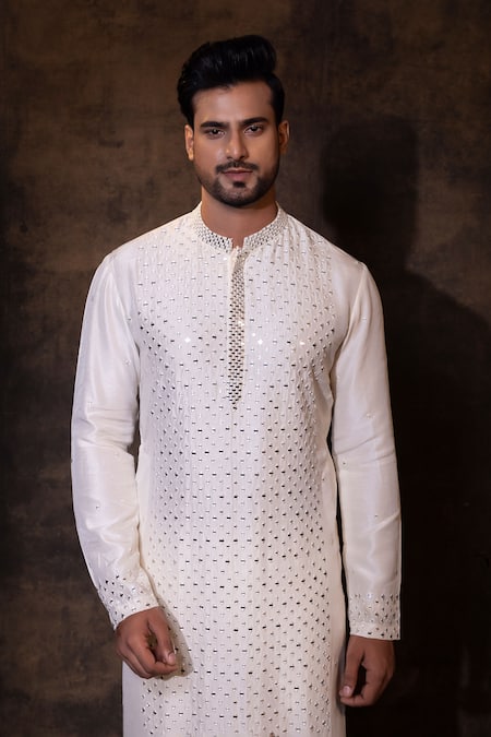 Buy Yoseba Ivory Bamboo, Cotton Mirrors Sheesh Mahal Embroidered Kurta With Pant Online at Aza Fashions Buy_Yoseba_Ivory Bamboo, Cotton Mirrors Sheesh Mahal Embroidered Kurta With Pant _Online_at_Aza_Fashions