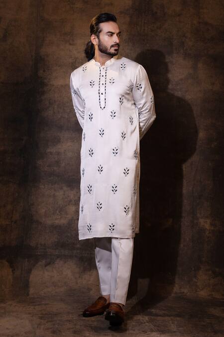 Shop Yoseba Grey Linen, Cotton Mirrors Sheesha Saaj Embroidered Kurta With Pant Online at Aza Fashions Shop_Yoseba_Grey Linen, Cotton Mirrors Sheesha Saaj Embroidered Kurta With Pant _Online_at_Aza_Fashions