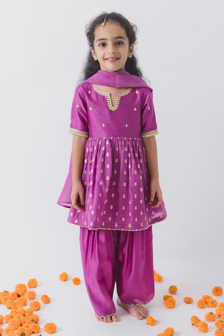 BOTEH Floral Embroidered Kurta Salwar Set 