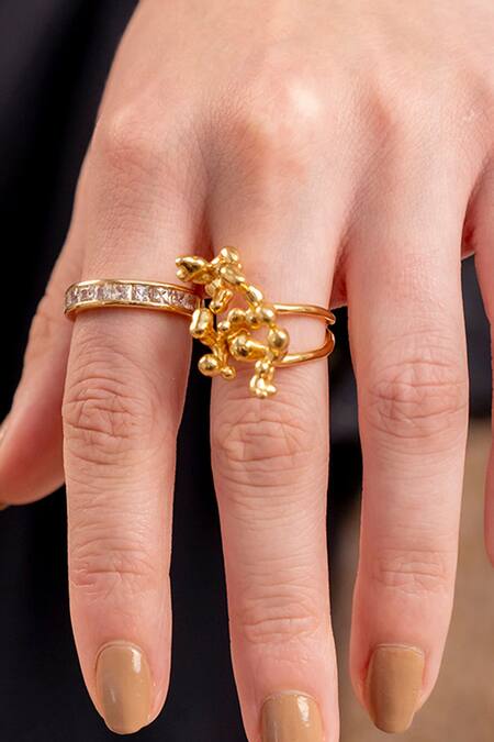 Arvino_Gold Plated Crystals Classic Facet Embellished Ring _Online_at_Aza_Fashions