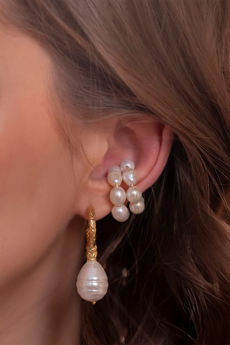 Arvino Gold Plated Pearls Weave Ear Cuff-single Pc Online at Aza Fashions Arvino_Gold Plated Pearls Weave Ear Cuff-single Pc _Online_at_Aza_Fashions