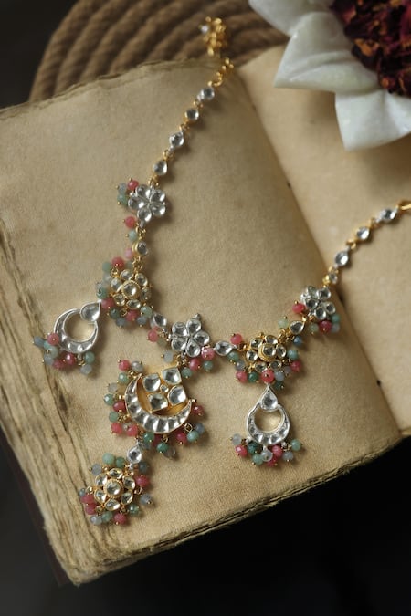 Shop Do Taara Multi Color Onyx Embellished Floral Pendant Necklace at Aza Fashions Shop_Do Taara_Multi Color Onyx Embellished Floral Pendant Necklace _at_Aza_Fashions