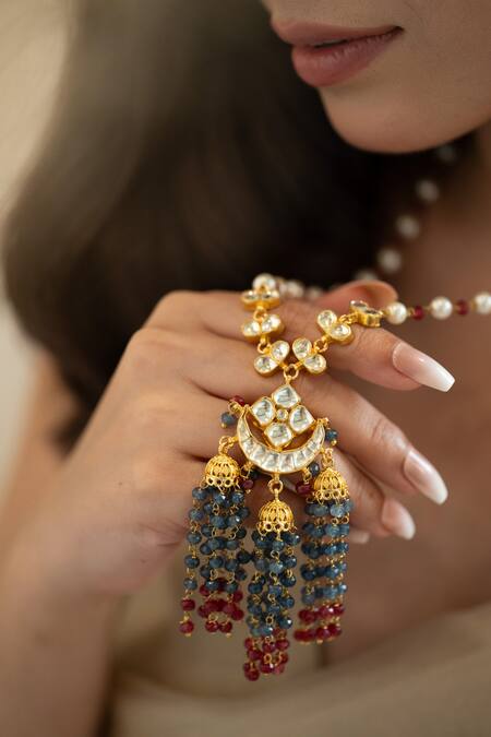 Do Taara_Grey Kundan And Onyx Stone Embellished Necklace _Online_at_Aza_Fashions