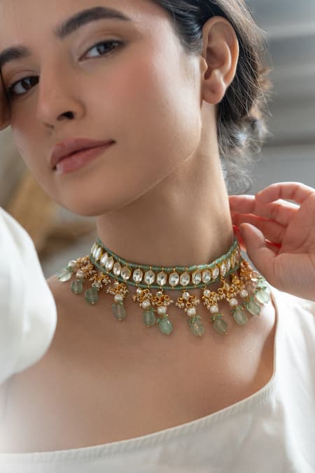 Do Taara Kundan & Natural Stone Embellished Necklace 