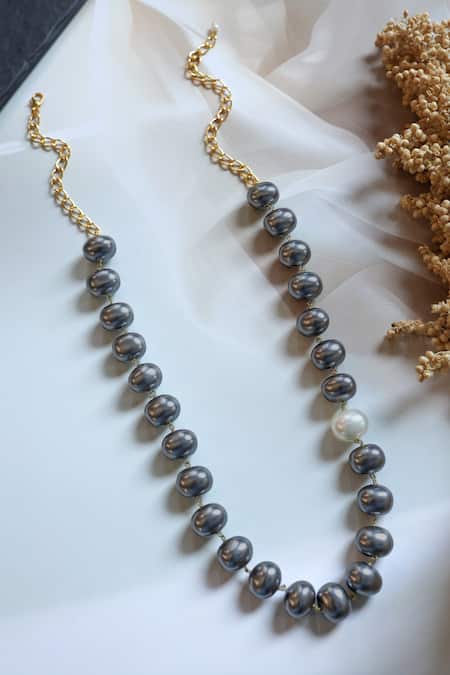 Do Taara Pearl Embellished Necklace