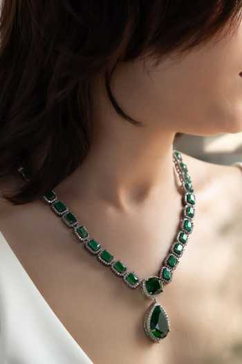 Do Taara Green Tear Drop Stone And Crystal Embellished Necklace Online at Aza Fashions Do Taara_Green Tear Drop Stone And Crystal Embellished Necklace _Online_at_Aza_Fashions