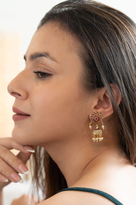 Do Taara Floral Embellished Jhumkas 