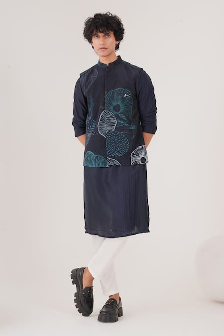 LABEL SHRISTI CHETANI Floral Print Bundi Kurta Set 