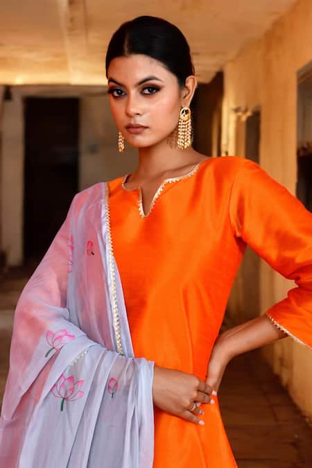 Shop Bannhi By Priyanka Rathore Orange Silk, Chiffon Gota Patti Lace Border Kurta Set With Pichwai Print Dupatta Online at Aza Fashions Shop_Bannhi By Priyanka Rathore_Orange Silk, Chiffon Gota Patti Lace Border Kurta Set With Pichwai Print Dupatta _Online_at_Aza_Fashions
