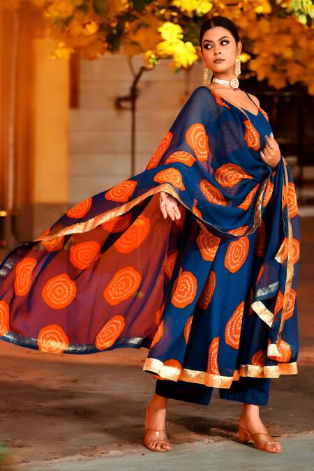 Bannhi By Priyanka Rathore Blue Chiffon Gota Patti Sweetheart Neck Bandhani Print Anarkali Pant Set Online at Aza Fashions Bannhi By Priyanka Rathore_Blue Chiffon Gota Patti Sweetheart Neck Bandhani Print Anarkali Pant Set_Online_at_Aza_Fashions