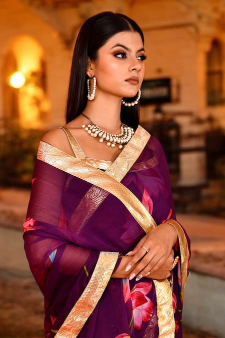 Buy_Bannhi By Priyanka Rathore_Purple Chiffon Gota Patti Sweetheart Neck Lotus Print Saree With Blouse _Online_at_Aza_Fashions