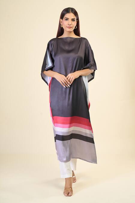 Buy_Naintara Bajaj_Black Satin, Silk Boat Neck Evening Stripe Print Slit Sleeve Kaftan 