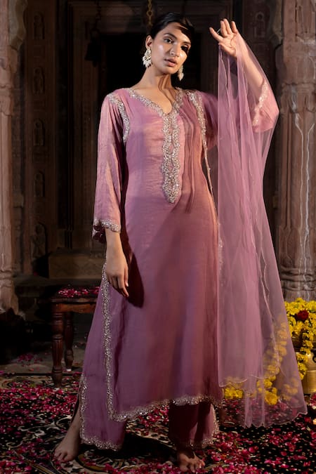 Farha Syed Pink Kurta And Pant Chanderi Silk Tissue Embroidery Cutdana Pearl Neckline Set 