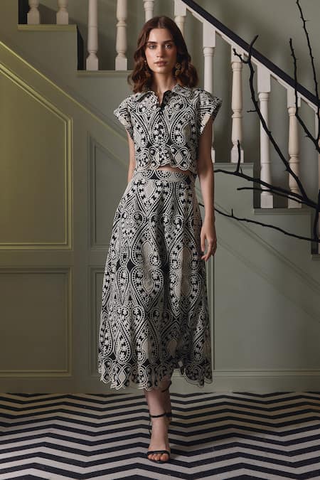 Label Deepika Nagpal Black French Mesh Embroidery Thread Collar Nina Floral Top And Skirt Set 